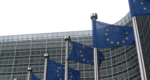 Neue Regeln in Europa zur Eindämmung der Marktmacht von Big Tech treten in Kraft
