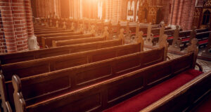 église